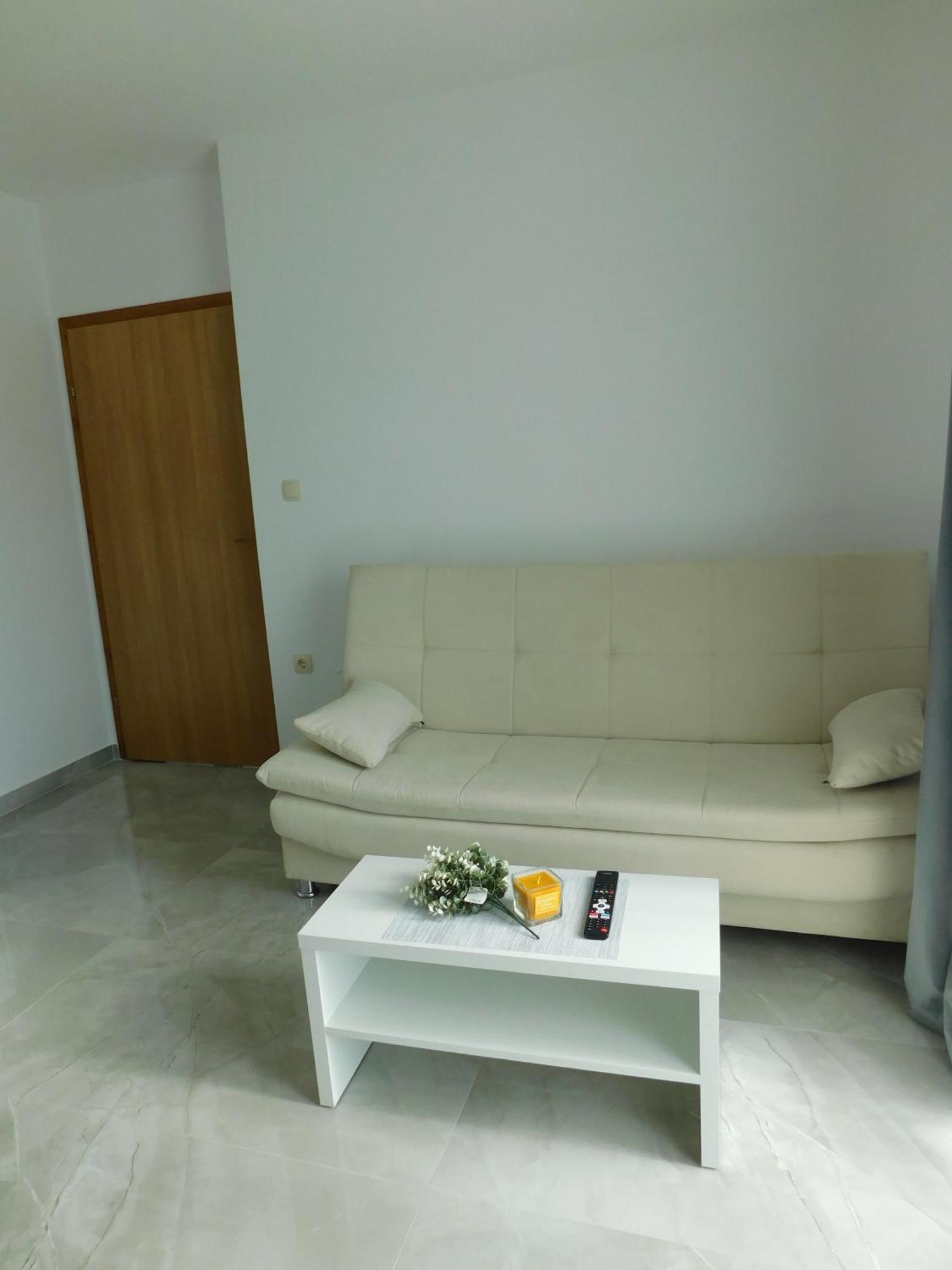 אוטוצאץ Apartman Nativis מראה חיצוני תמונה